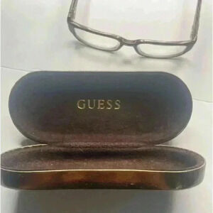 Guess eyeglass case With Guess Frames Black and red